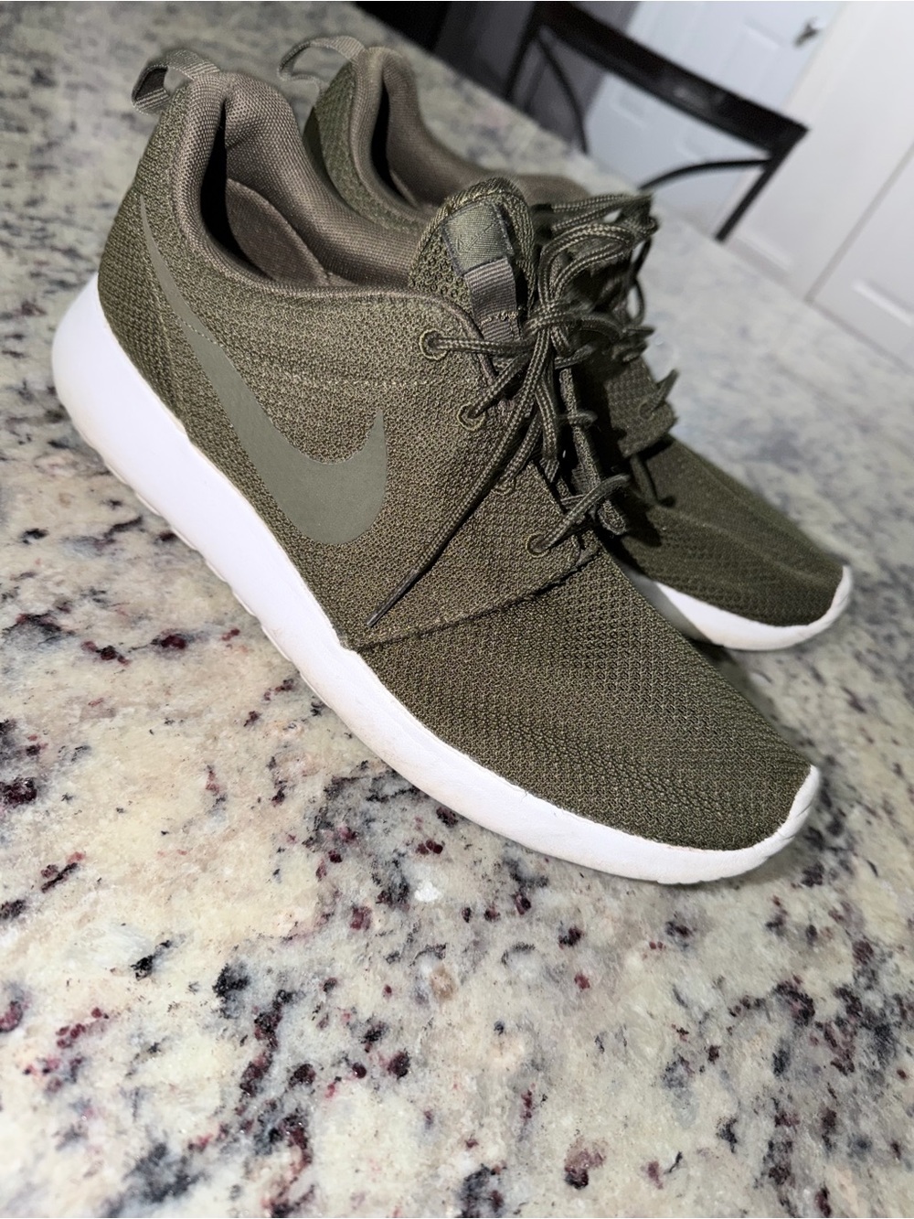 Nike Men’s Olive Green Lightweight Trainers